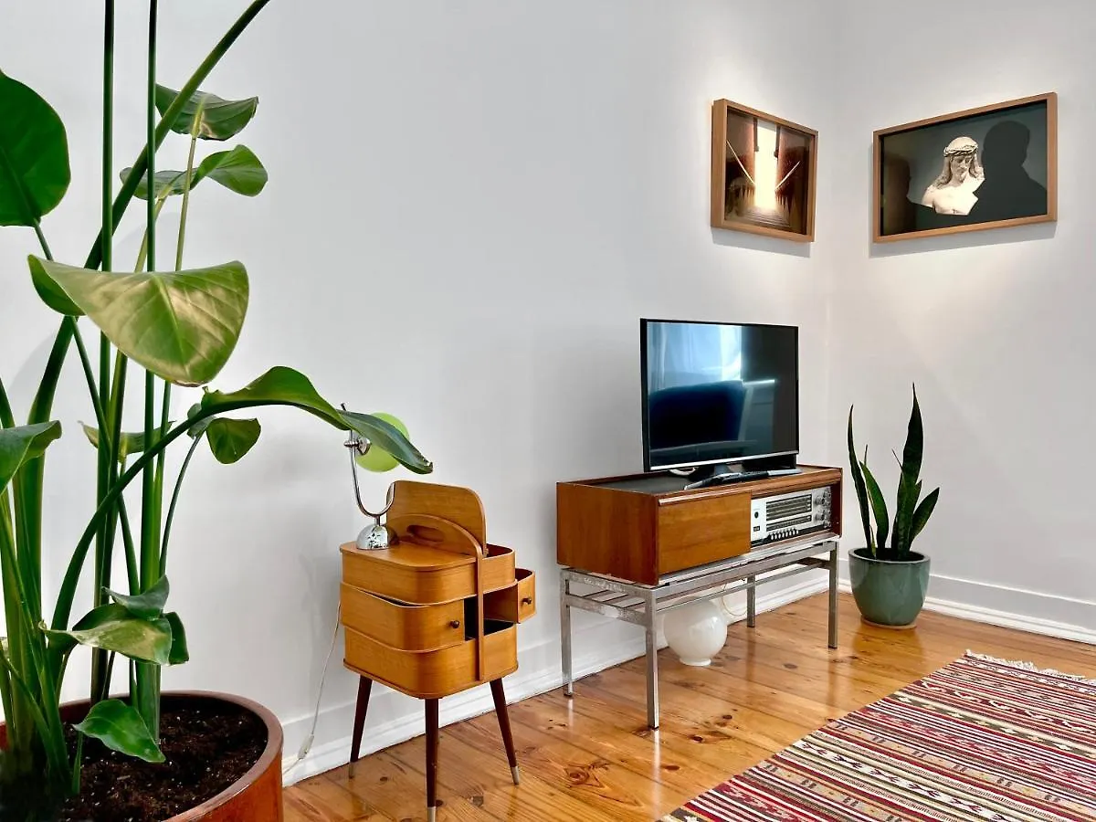 New Art Apartment Lissabon 0*,